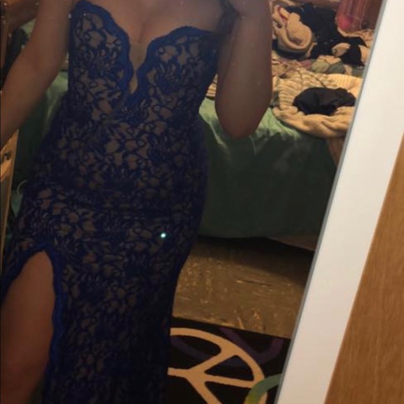 Prom dress - Picture 2 of 2